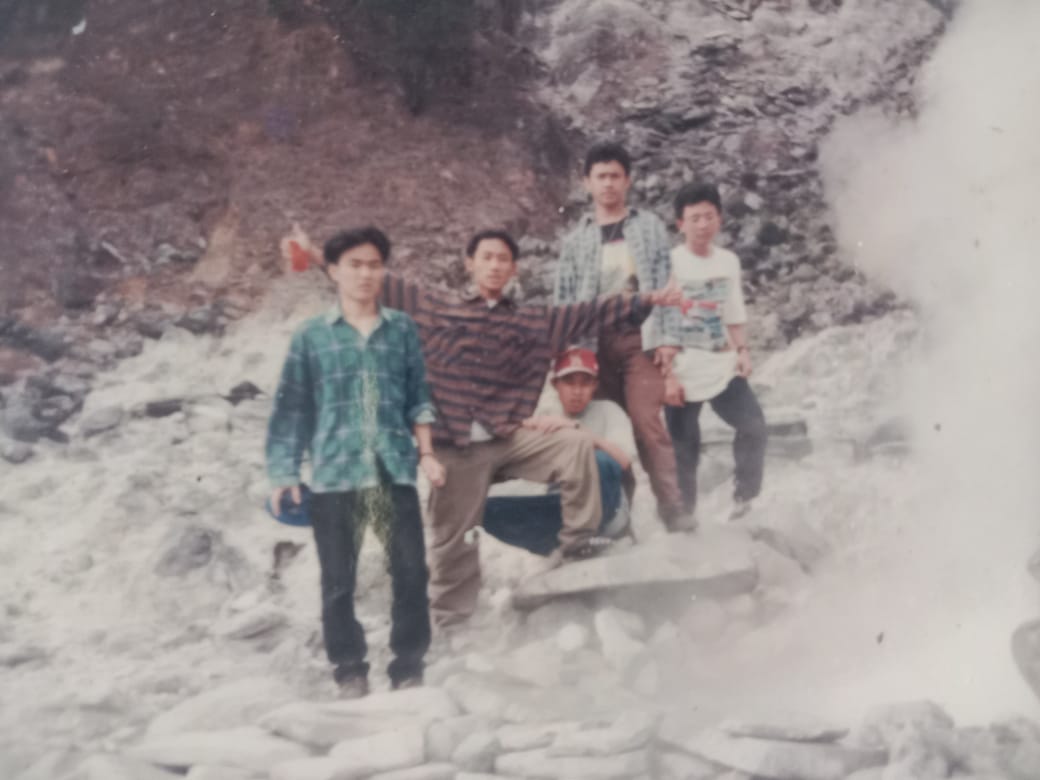 Belum ada keterangan foto