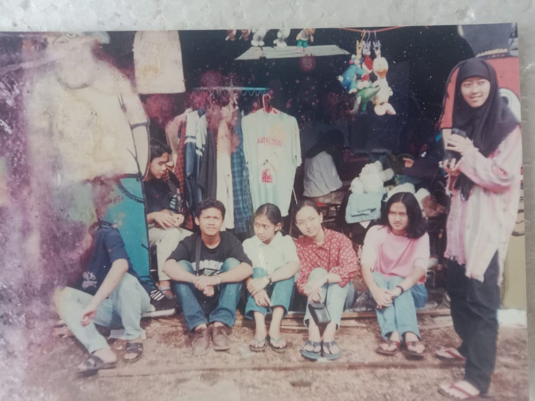 Belum ada keterangan foto