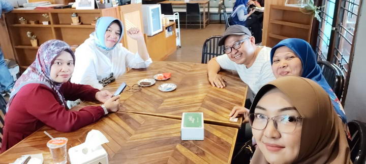 Belum ada keterangan foto