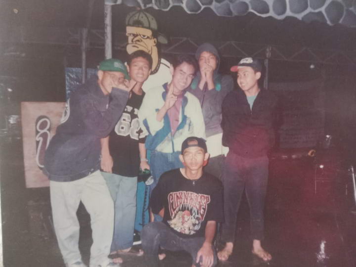 Belum ada keterangan foto