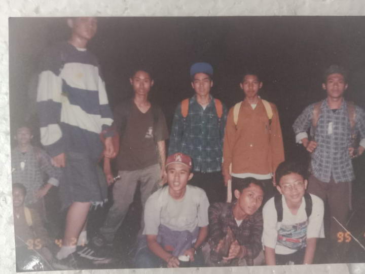 Belum ada keterangan foto