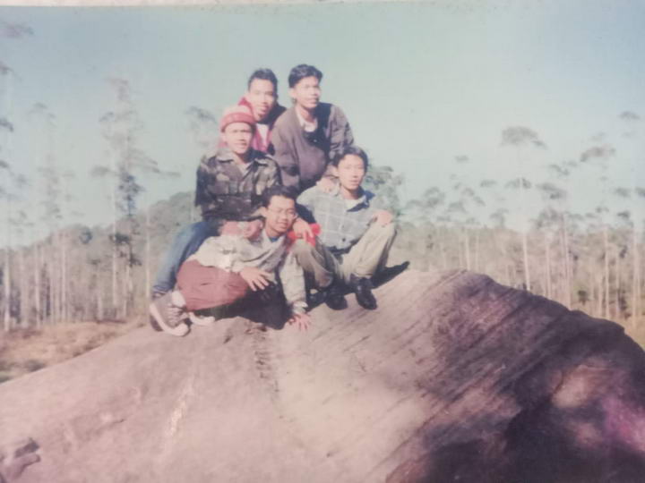 Belum ada keterangan foto