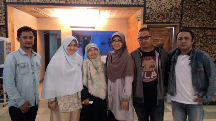 Belum ada keterangan foto